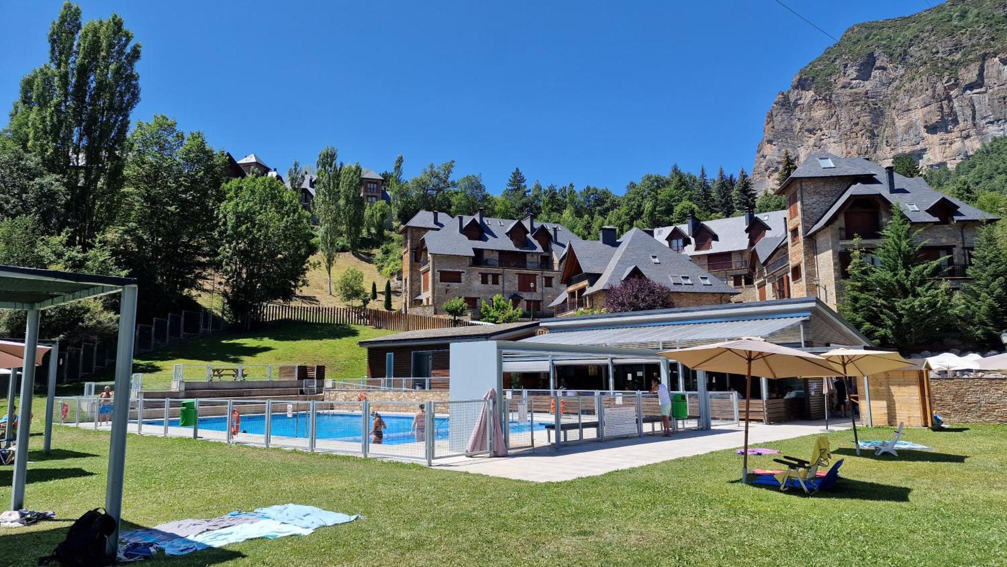 Valtrama Suite Tramacastilla de Tena Exterior photo